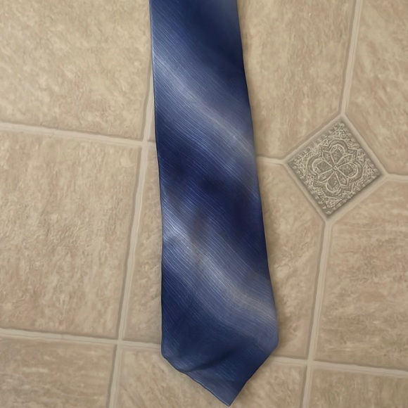 Ties Bundle - Picture 4 of 4